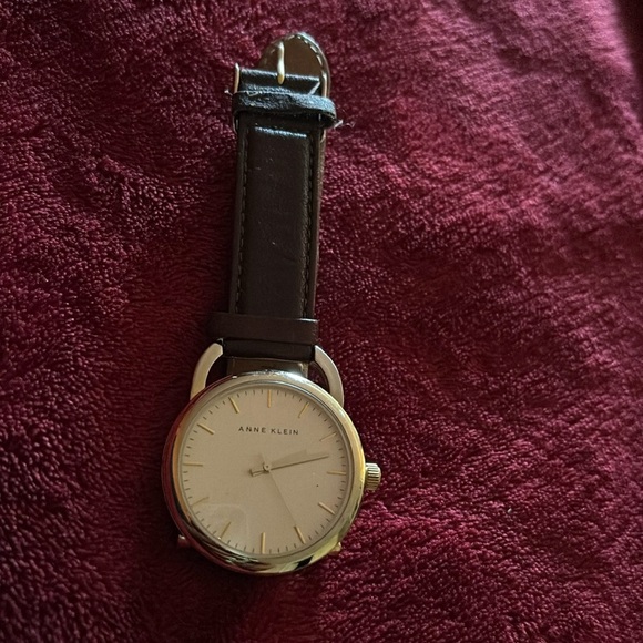 Anne Klein Genuine brown leather Strap Logo Dial gold tone wristwatch - Picture 8 of 13